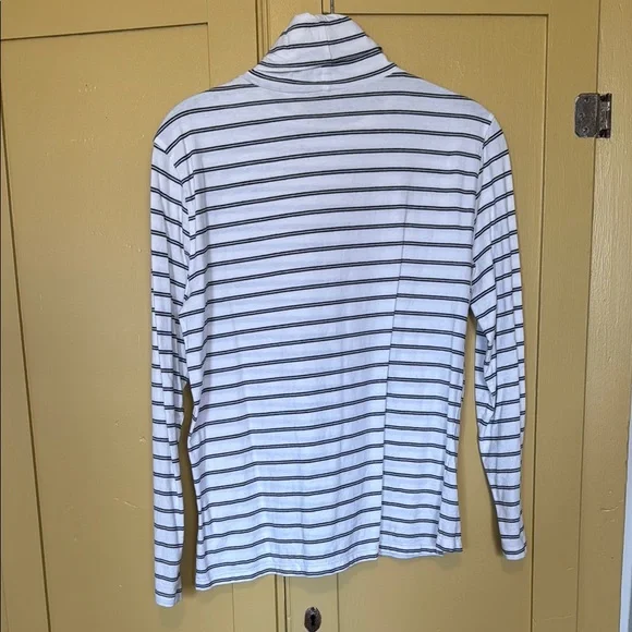 Striped Turtleneck - White and Black - Picture 3 of 5